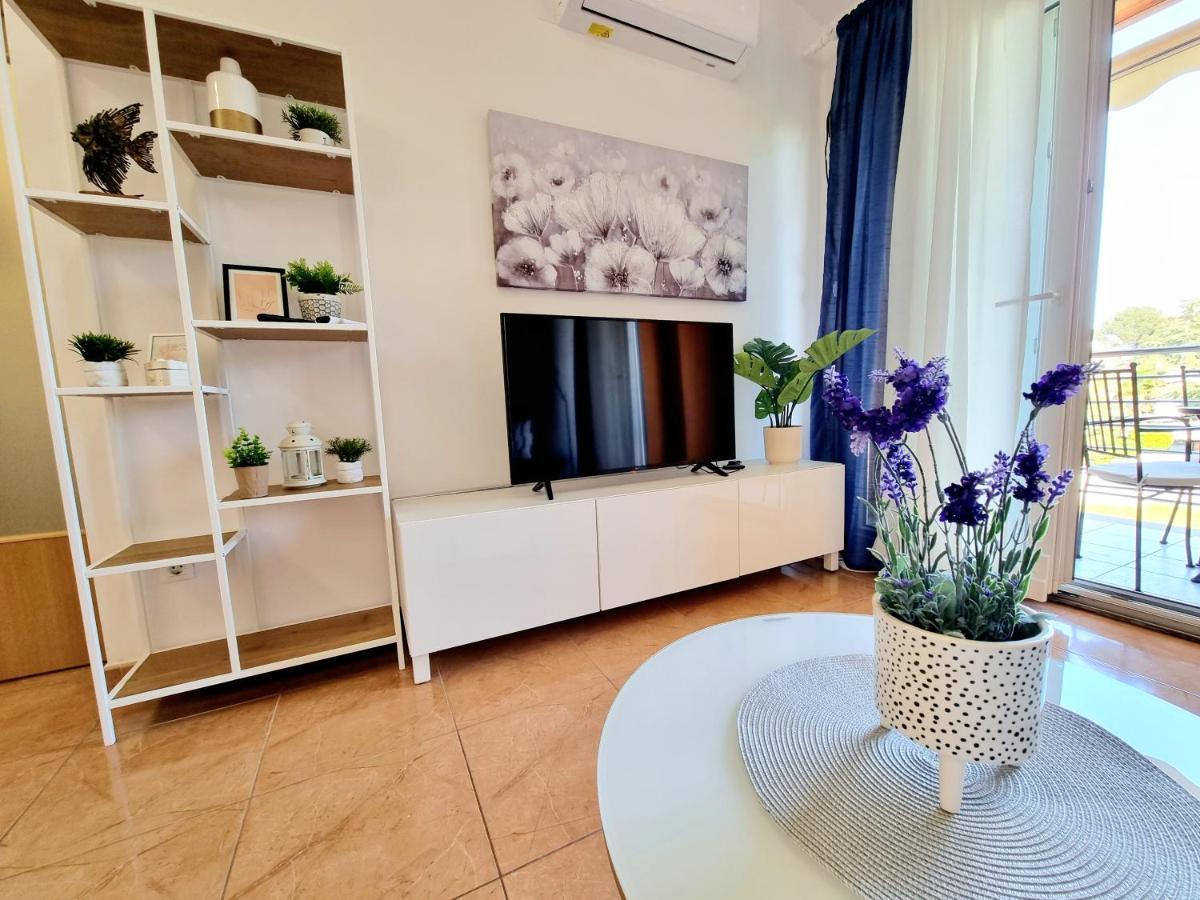 Apartamento App Oleander Umag Exterior foto